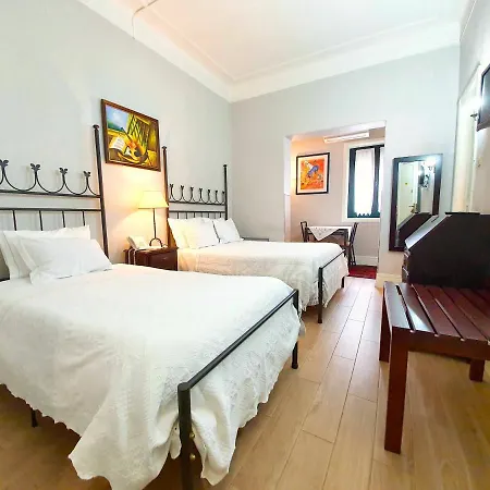 Residencia Lis Отель 2*