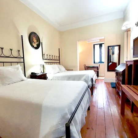 Bed & Breakfast Residencia Lis 2*