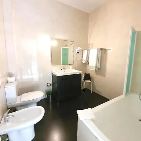Residencia Lis Bed & Breakfast