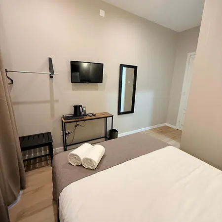 Residencia Lis And Parking Hotel