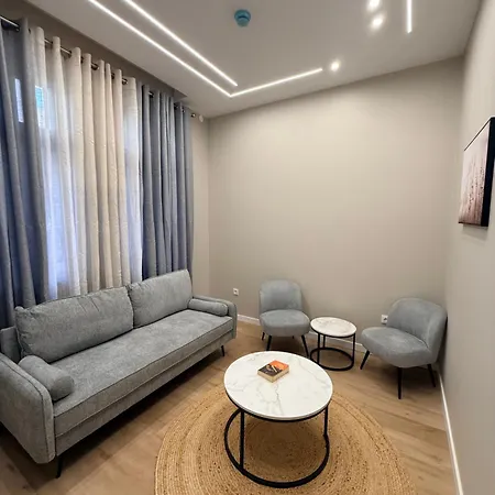 Residencia Lis And Parking Hotel 2*