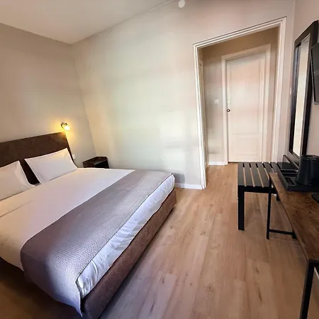 Residencia Lis And Parking Hotel Porto